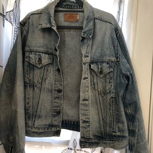 Levi’s Oversized, Vintage Acid Wash Jacket